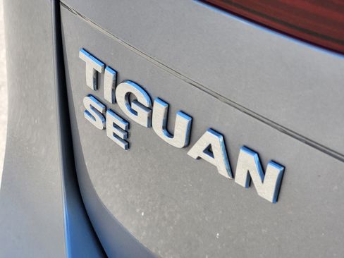 Used 2021 Volkswagen Tiguan SE R-Line w/ 3rd Row Seat Package AWD/4WD image 9