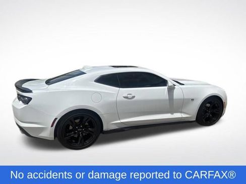 Used 2022 Chevrolet Camaro LT RWD image 2