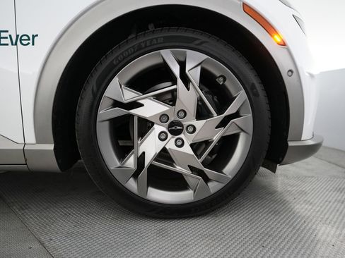 Used 2024 Genesis GV60 Performance AWD/4WD image 20
