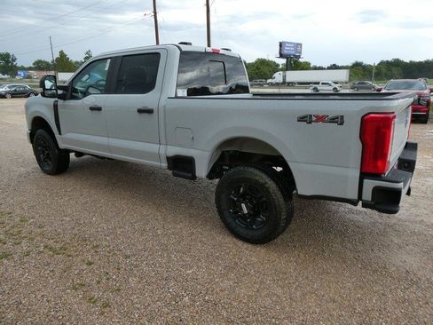 New 2026 Ford F250 XL w/ STX Appearance Package AWD/4WD image 9
