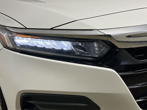 Used 2018 Honda Accord LX image 37