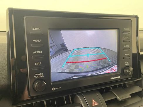 Used 2020 Toyota RAV4 LE AWD/4WD image 8