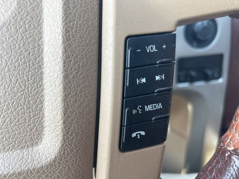 Used 2014 Ford F150 King Ranch w/ King Ranch Luxury Package AWD/4WD image 21