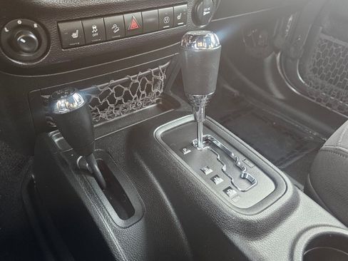 Used 2017 Jeep Wrangler Unlimited Sport image 11