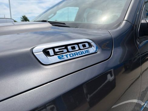 Used 2023 RAM 1500 Big Horn AWD/4WD image 9