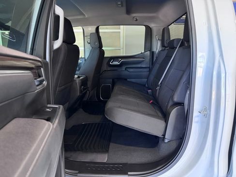 Certified 2025 Chevrolet Silverado 1500 RST AWD/4WD image 14