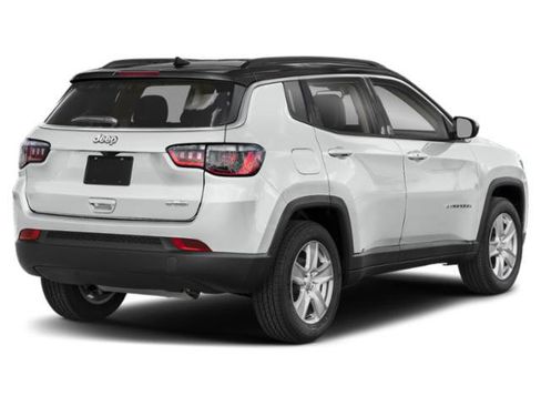 Used 2022 Jeep Compass Limited AWD/4WD image 2