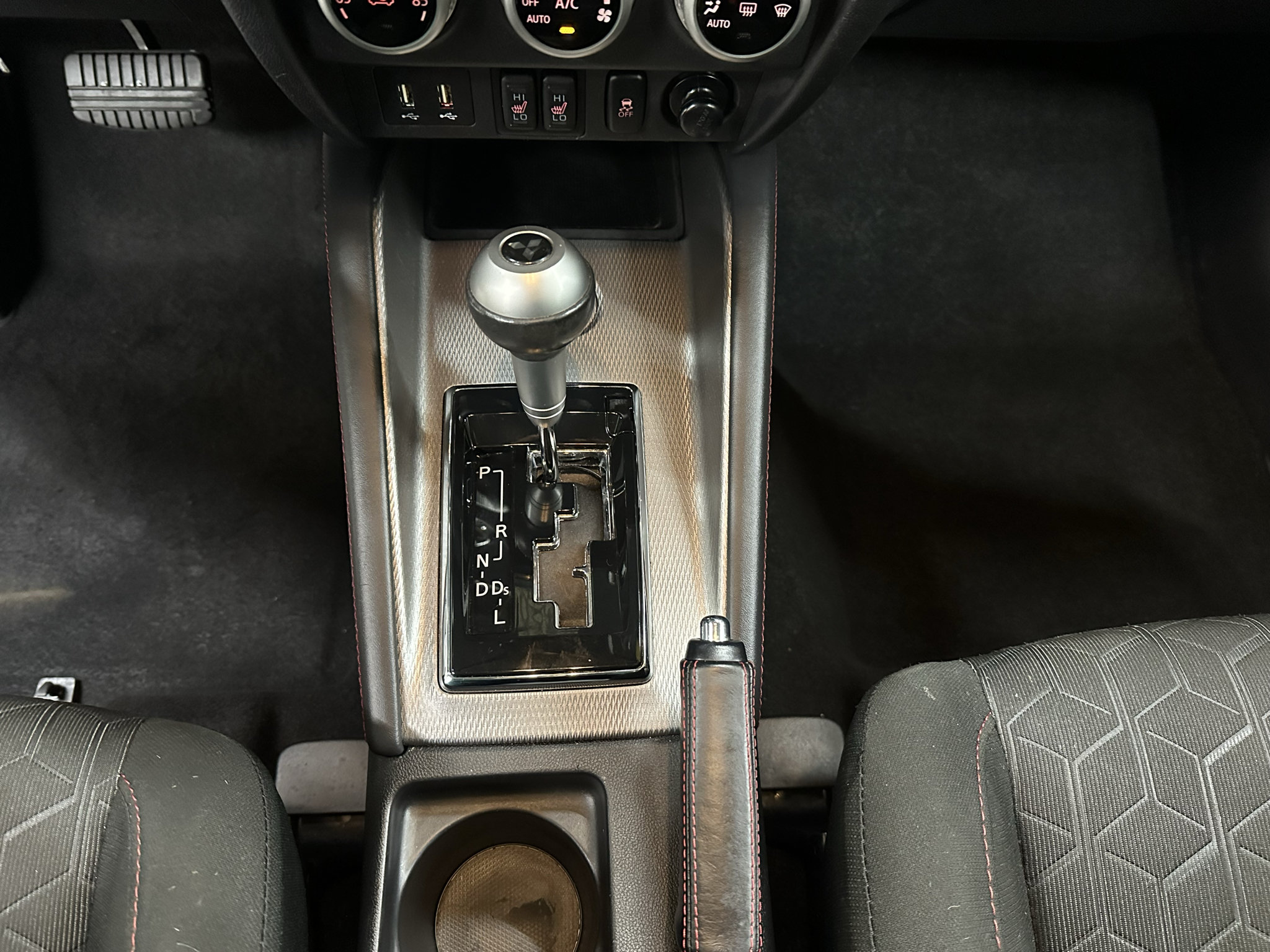 Used 2022 Mitsubishi Outlander Sport LE FWD image 30