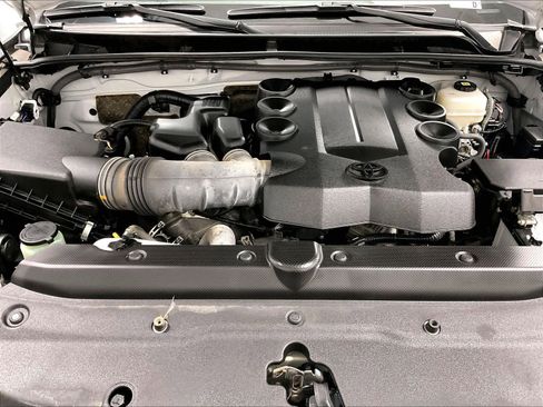 Used 2024 Toyota 4Runner SR5 Premium image 29