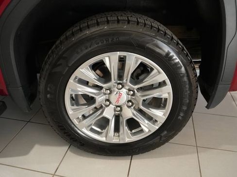 Used 2022 GMC Sierra 1500 Denali w/ Driver Alert Package II AWD/4WD image 10
