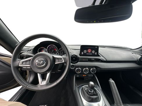 Used 2023 MAZDA MX-5 Miata Grand Touring RWD image 11