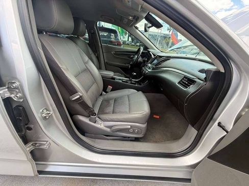 Used 2018 Chevrolet Impala LT FWD image 10