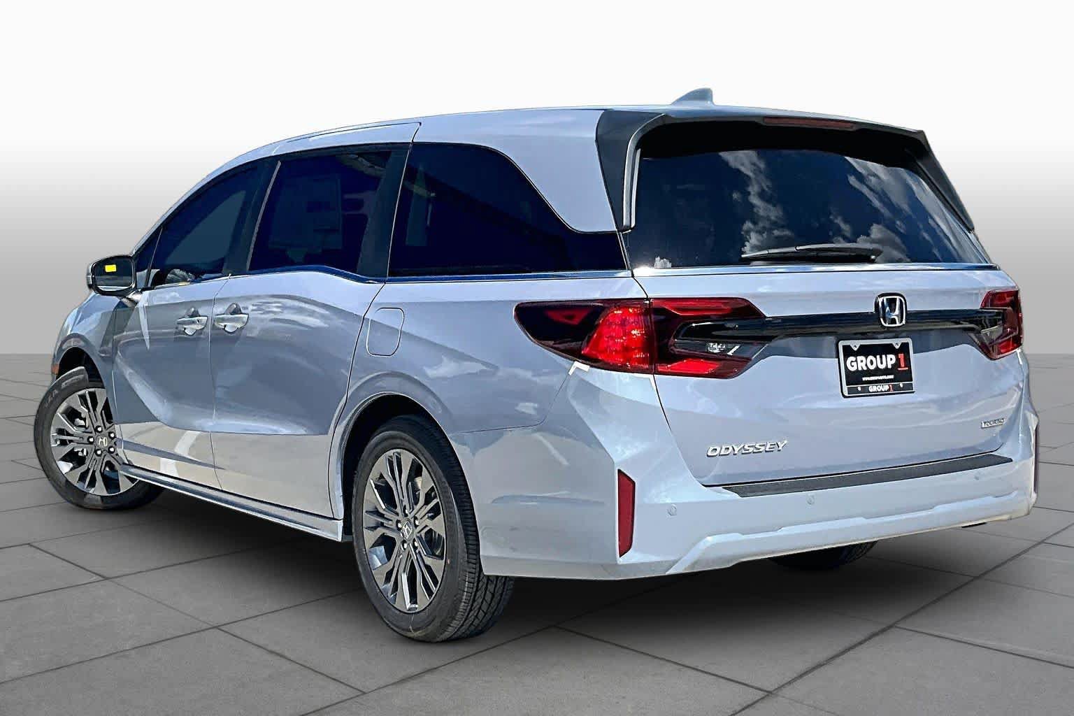 New 2027 Honda Odyssey Touring image 11
