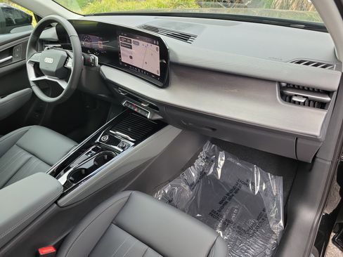 New 2026 Audi Q3 quattro 2.0T AWD/4WD image 11