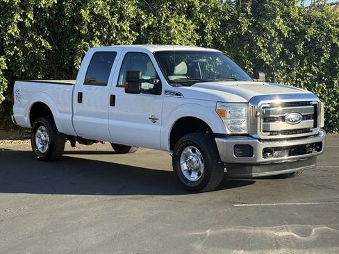 Used 2011 Ford F250 XLT w/ XLT Interior Pkg AWD/4WD image 3