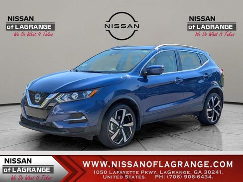 Used 2022 Nissan Rogue Sport SL image 1