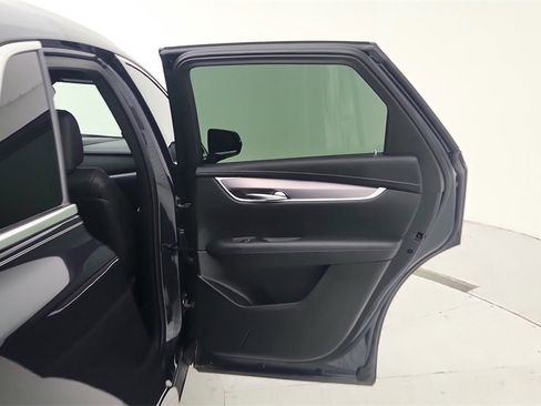 Used 2022 Cadillac XT5 Luxury w/ LPO, Floor Liner Package image 27