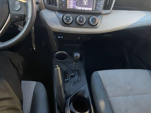 Used 2014 Toyota RAV4 LE AWD/4WD image 24