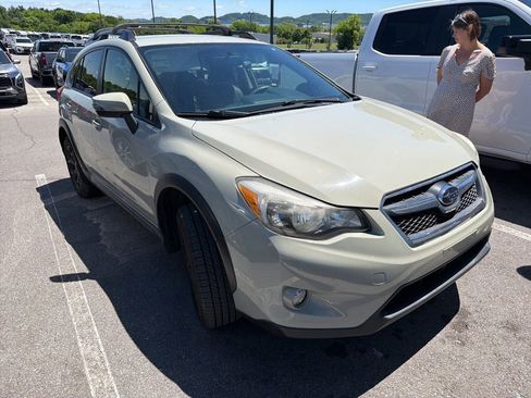 Used 2015 Subaru Crosstrek 2.0i Limited w/ Popular Package #1 AWD/4WD image 2