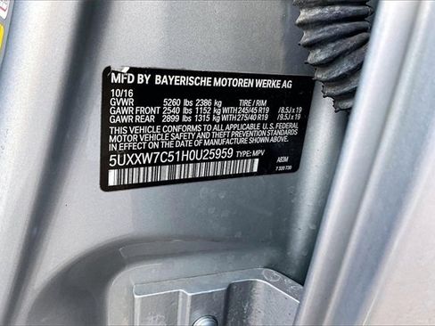 Used 2017 BMW X4 M40i image 31