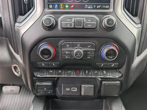 Used 2021 Chevrolet Silverado 1500 LT Trail Boss w/ Convenience Package II AWD/4WD image 22