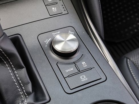 Used 2024 Lexus IS 500 RWD image 34