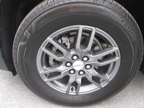 Certified 2025 GMC Acadia Elevation image 31