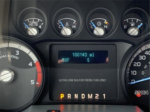 Used 2014 Ford F550 4x4 Regular Cab Super Duty image 34