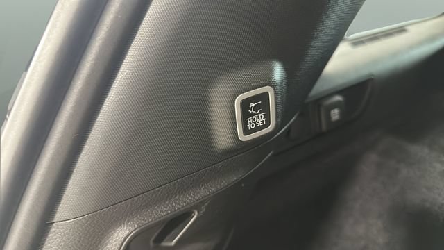 Used 2024 Jeep Grand Cherokee Summit AWD/4WD image 37