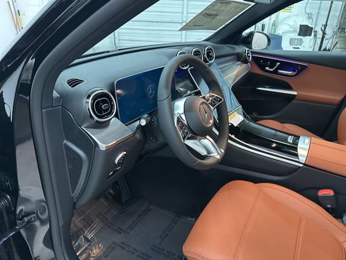 New 2026 Mercedes-Benz GLC 300 image 9