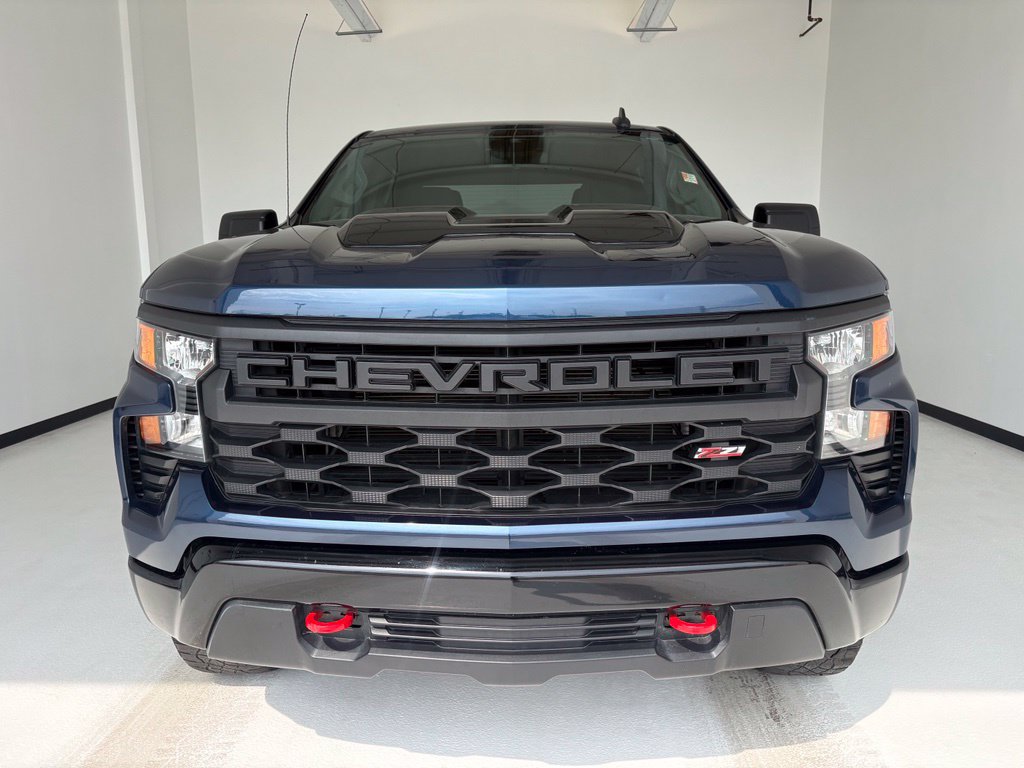 Used 2022 Chevrolet Silverado 1500 Custom Trail Boss w/ LPO, Dark Essentials Package AWD/4WD image 11