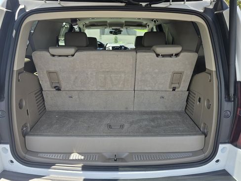 Used 2018 Chevrolet Tahoe LT RWD image 6