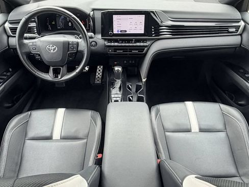 Used 2025 Toyota Camry SE w/ Convenience Package AWD/4WD image 13