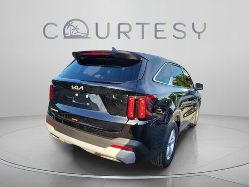 New 2026 Kia Sorento LX FWD image 3