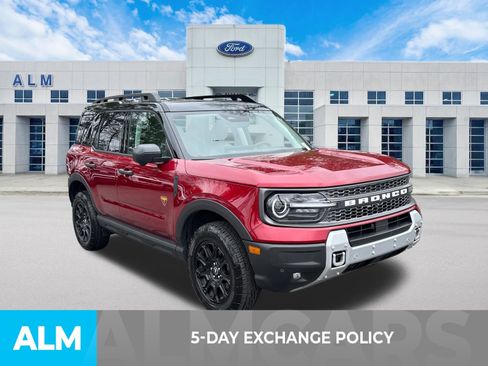 Used 2025 Ford Bronco Sport Badlands image 4