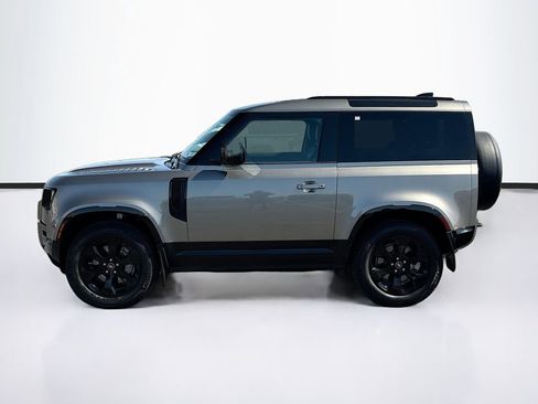 Used 2022 Land Rover Defender 90 X-Dynamic SE AWD/4WD image 8