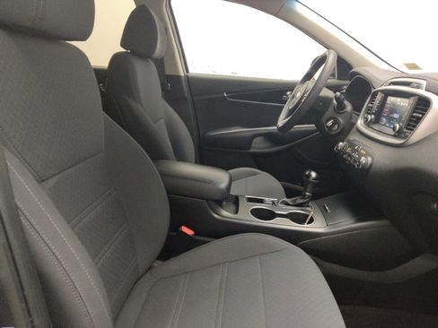 Used 2018 Kia Sorento LX image 21
