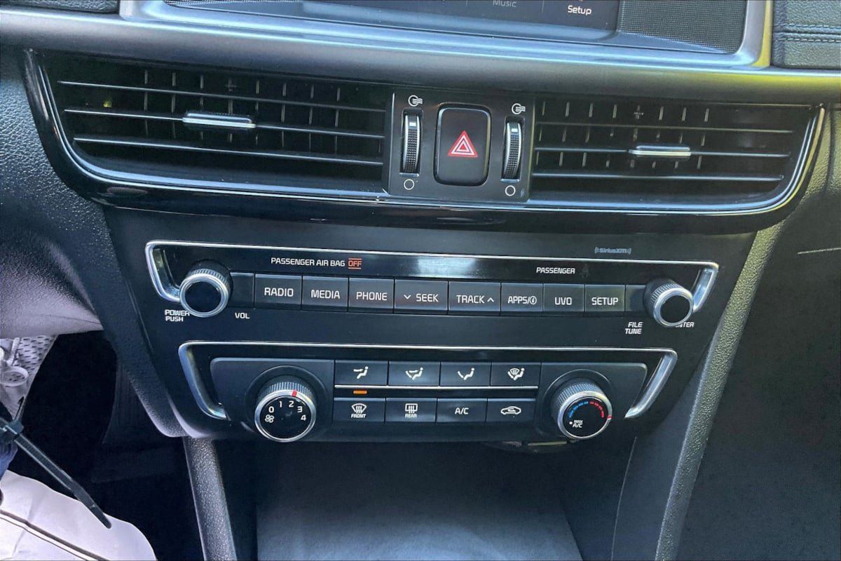 Used 2018 Kia Optima LX FWD image 15