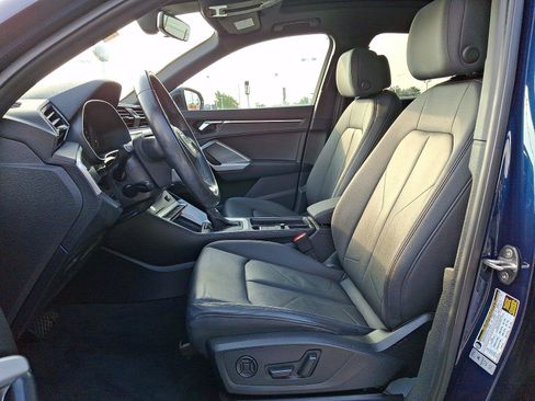 Used 2020 Audi Q3 2.0T Premium w/ Convenience Package AWD/4WD image 14