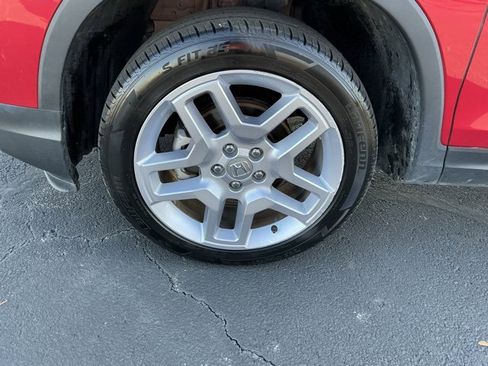 Used 2024 Honda Passport EX-L image 11