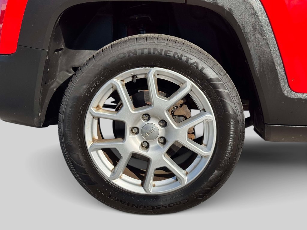 Used 2021 Jeep Renegade Limited w/ Sun & Sound Group AWD/4WD image 7