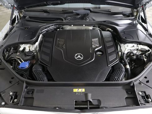 Used 2019 Mercedes-Benz S 560 4MATIC Sedan w/ AMG Line Exterior image 26