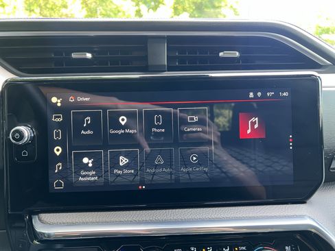 Used 2025 GMC Sierra 1500 Denali w/ Denali Reserve Package AWD/4WD image 25
