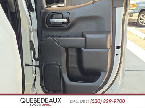Used 2021 Chevrolet Silverado 1500 Custom AWD/4WD image 22