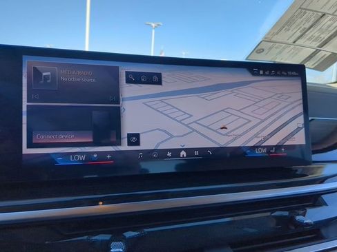 New 2026 BMW X7 xDrive40i w/ Premium Package image 21