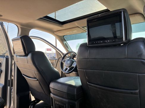 Used 2016 RAM 1500 Laramie w/ Convenience Group image 6