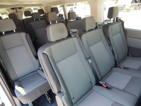 Used 2024 Ford Transit 350 XLT RWD image 3