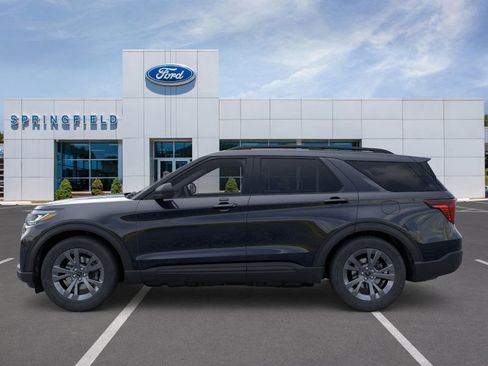New 2026 Ford Explorer Active image 3