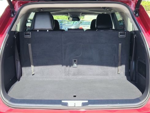 Used 2023 Toyota Highlander L image 14