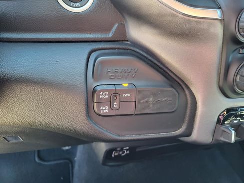 Used 2024 RAM 3500 Big Horn image 23